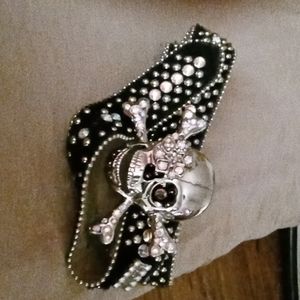 b.b Simon belt
